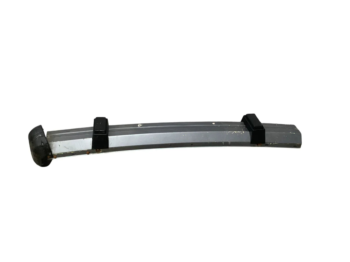 Paragolpes Del Jeep Cherokee 84-01 8952000178