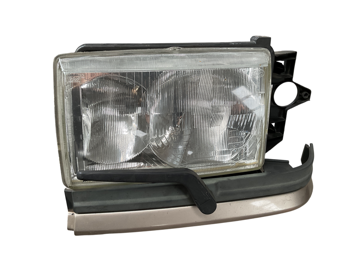 Faro del izq LR Range Rover 94-02 88203206
