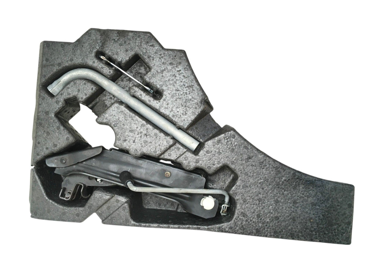 Caja Herramientas VW Golf VI R 1K6858858D