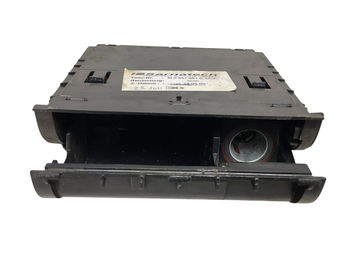Cenicero Audi A3 1996-2003 8L0857951C