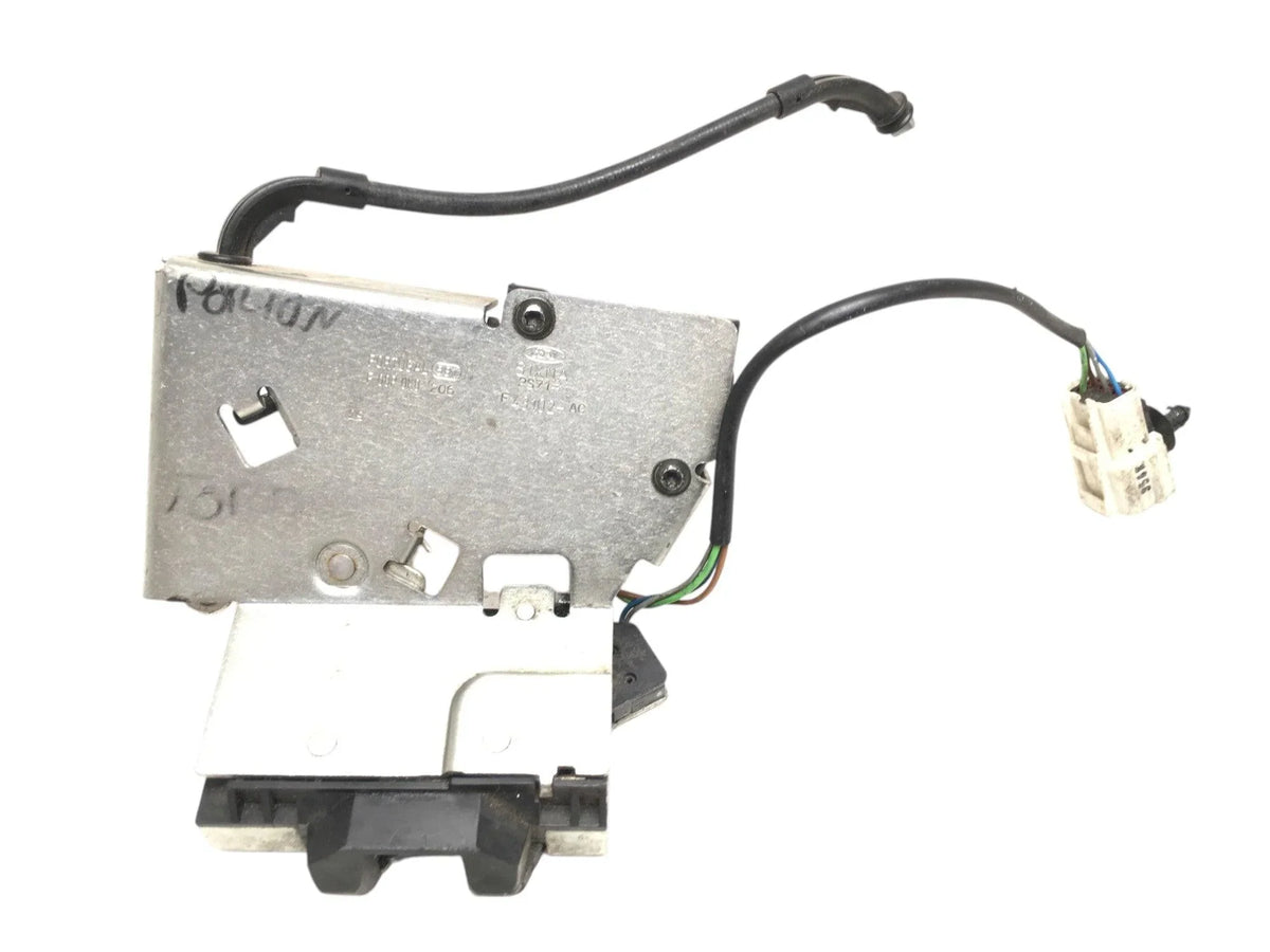 Cerradura maletero Ford Mondeo III S1XNA2S71