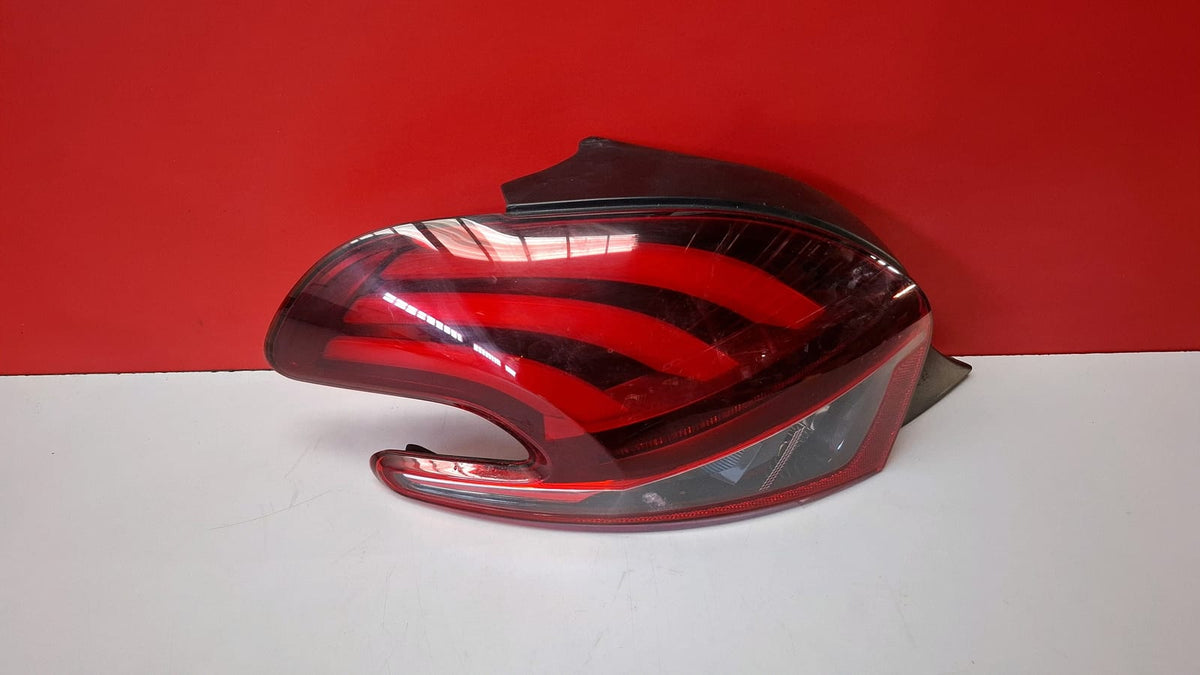 Piloto Trasero Izquierdo Peugeot 208 2020 9825601280 9825601280