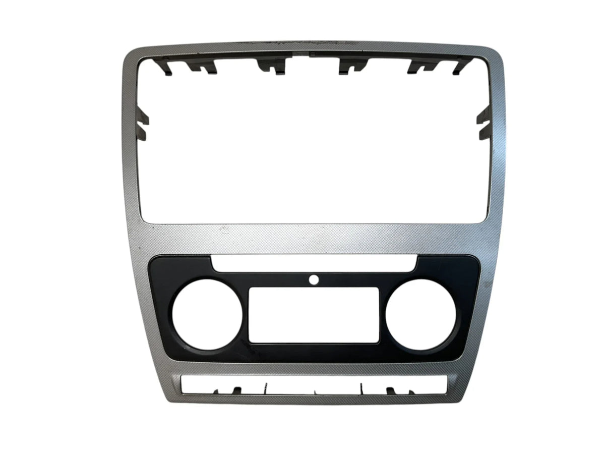Moldura Radio/Climatizador Octavia 2004-2013 1Z0858069