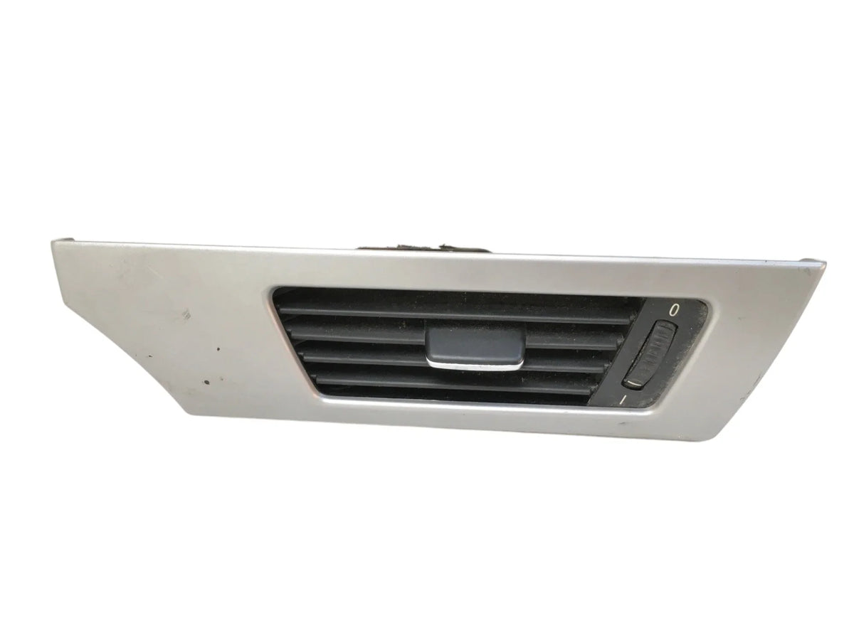Rejilla izq Salpicadero para BMW E90 64229151165