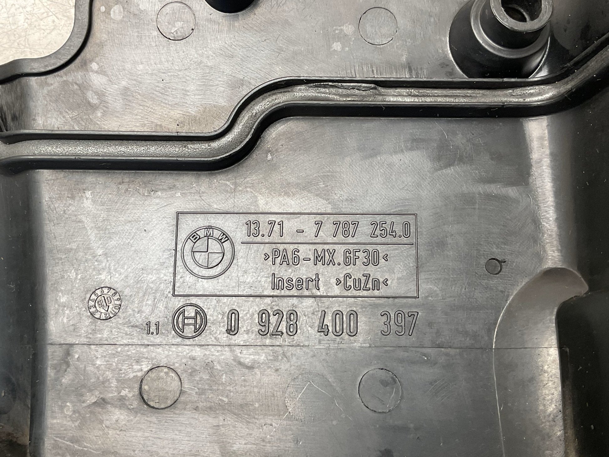 13717787254 Caja Filtro Aire BMW - 13717787254