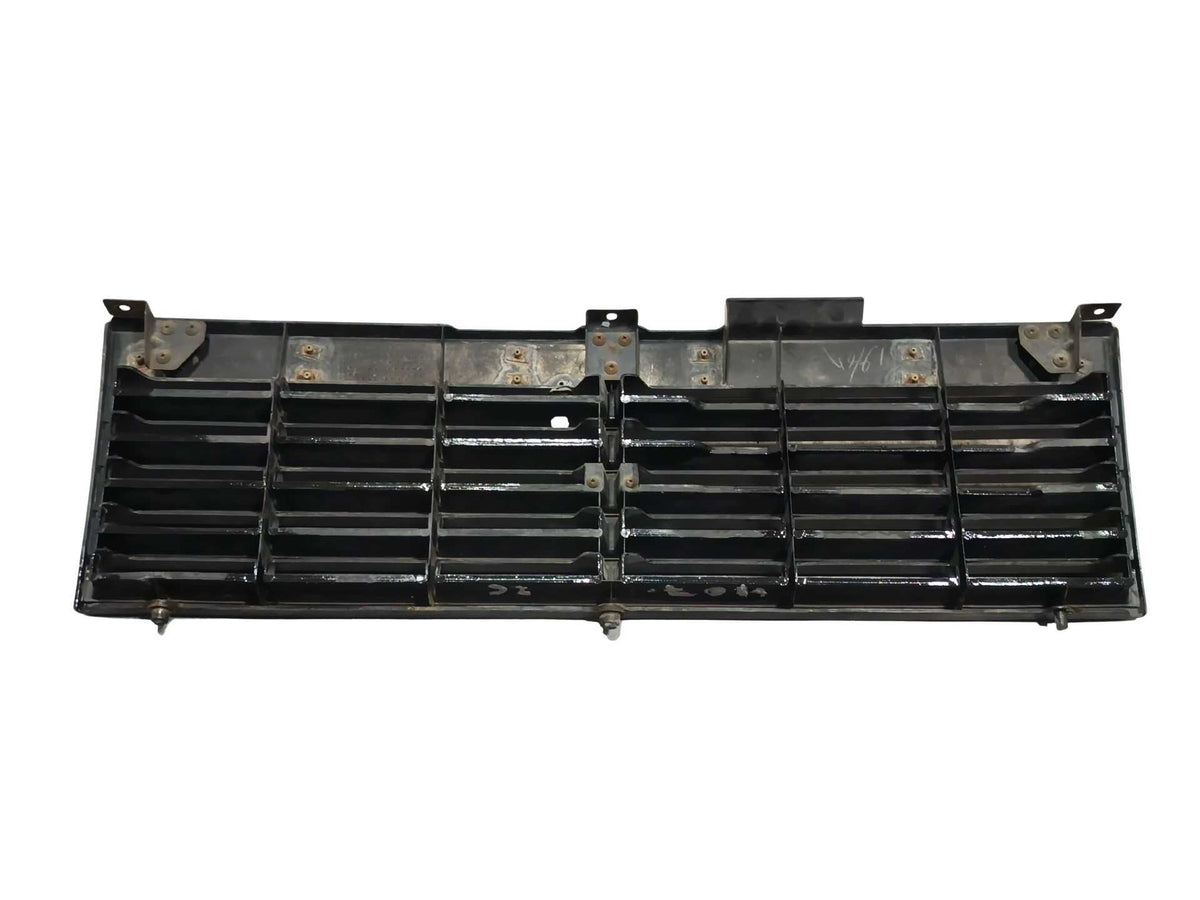 Calandre du Mitsubishi Pajero
