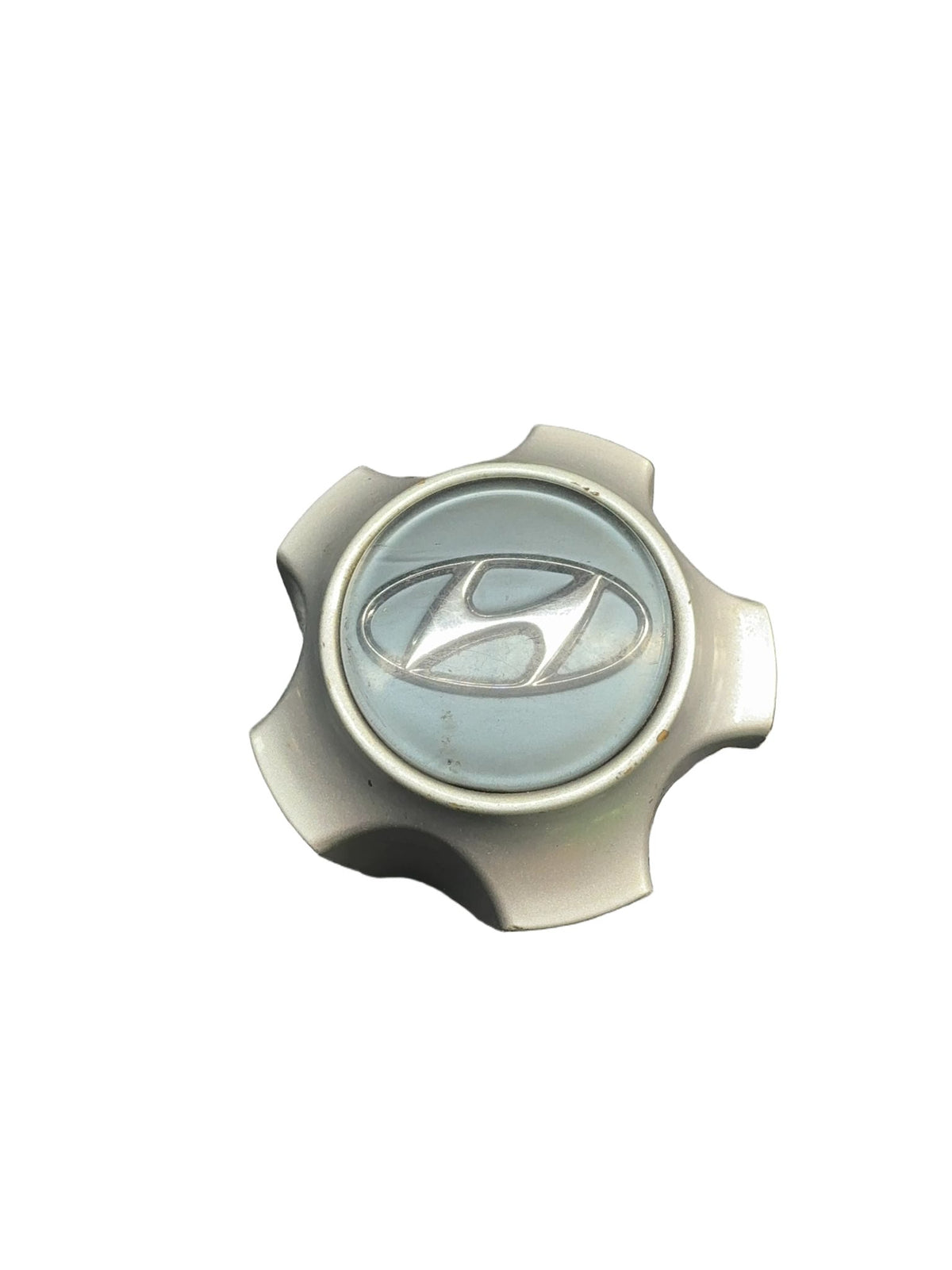 Tapa central de rueda Hyundai vista frontal con logotipo