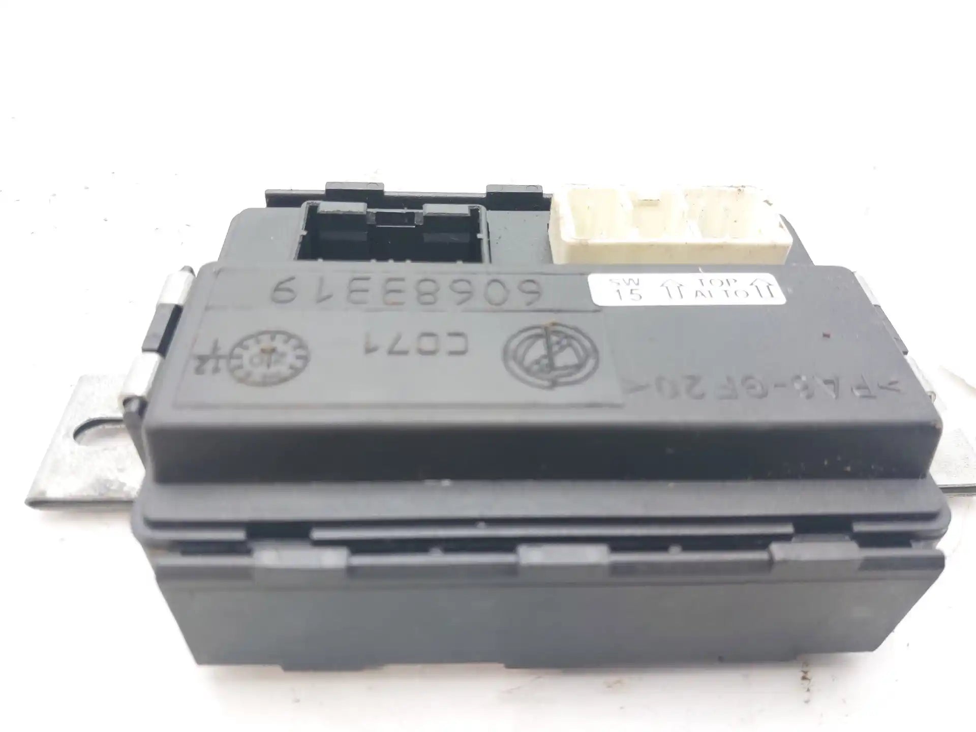 Unidad control puerta Alfa GT