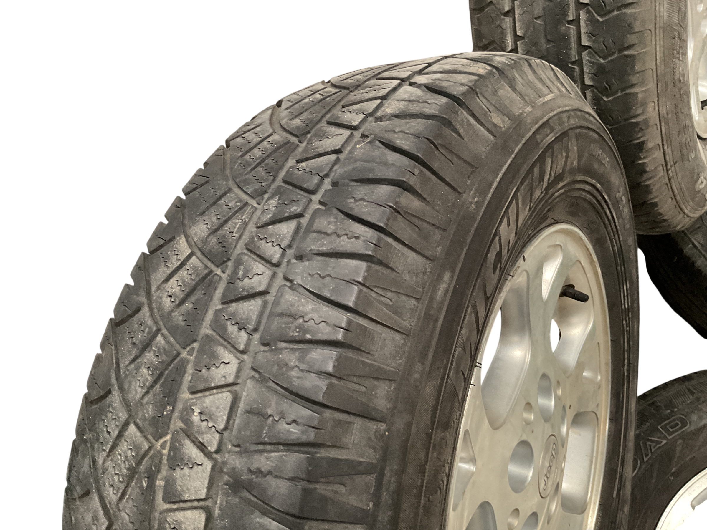 Llanta Jeep GR Cherokee 99-04