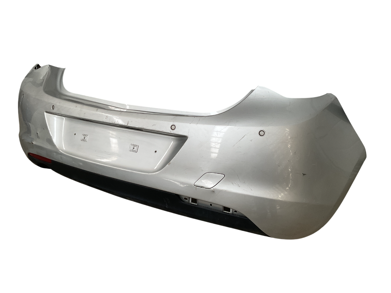 Paragolpes trasero Opel Astra 2009-2015