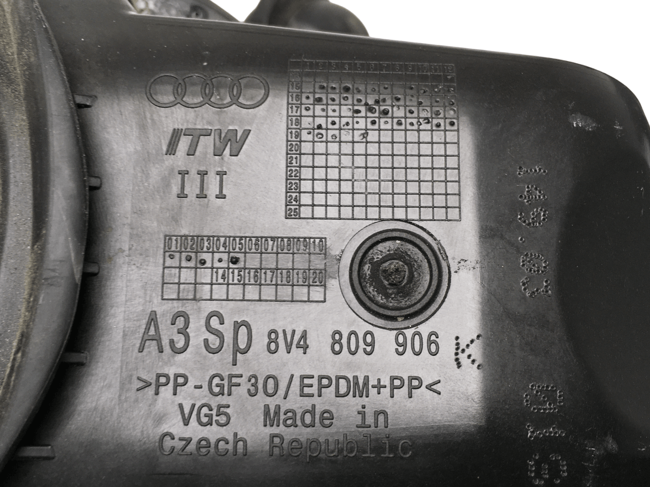 Tapa combustible Audi A3 8V - AutoRR 8V4809906