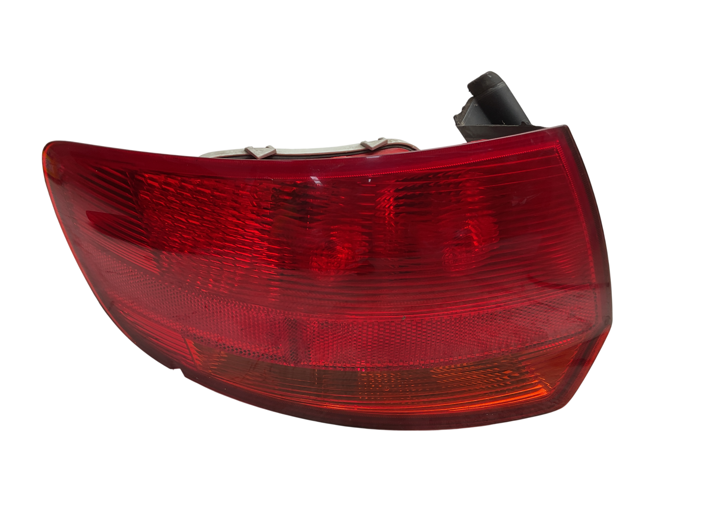 Piloto tra izq Audi A3 03-13