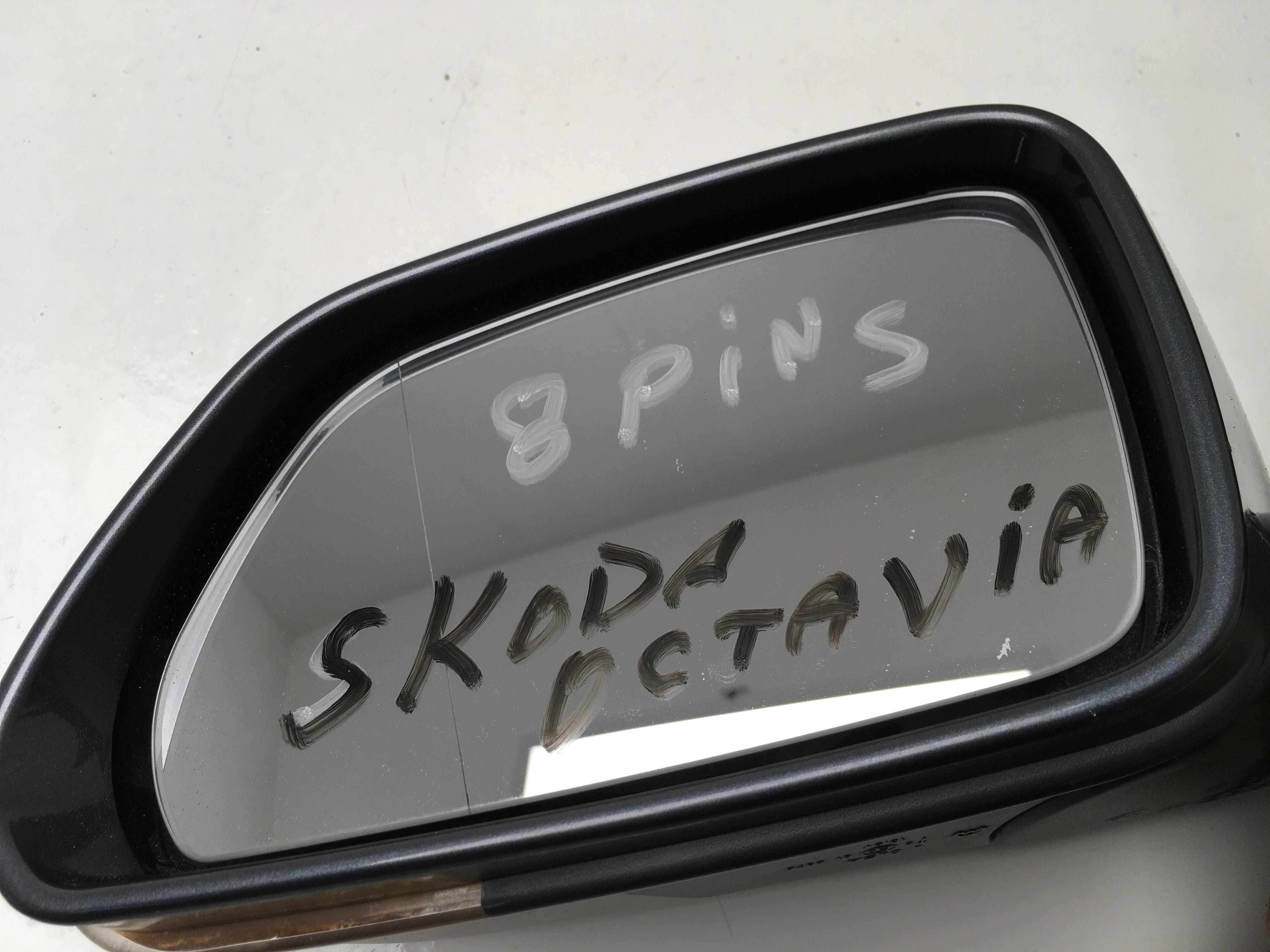 Retrovisor izquierdo Skoda Octavia II 1Z - AutoRR 1Z1857501BK