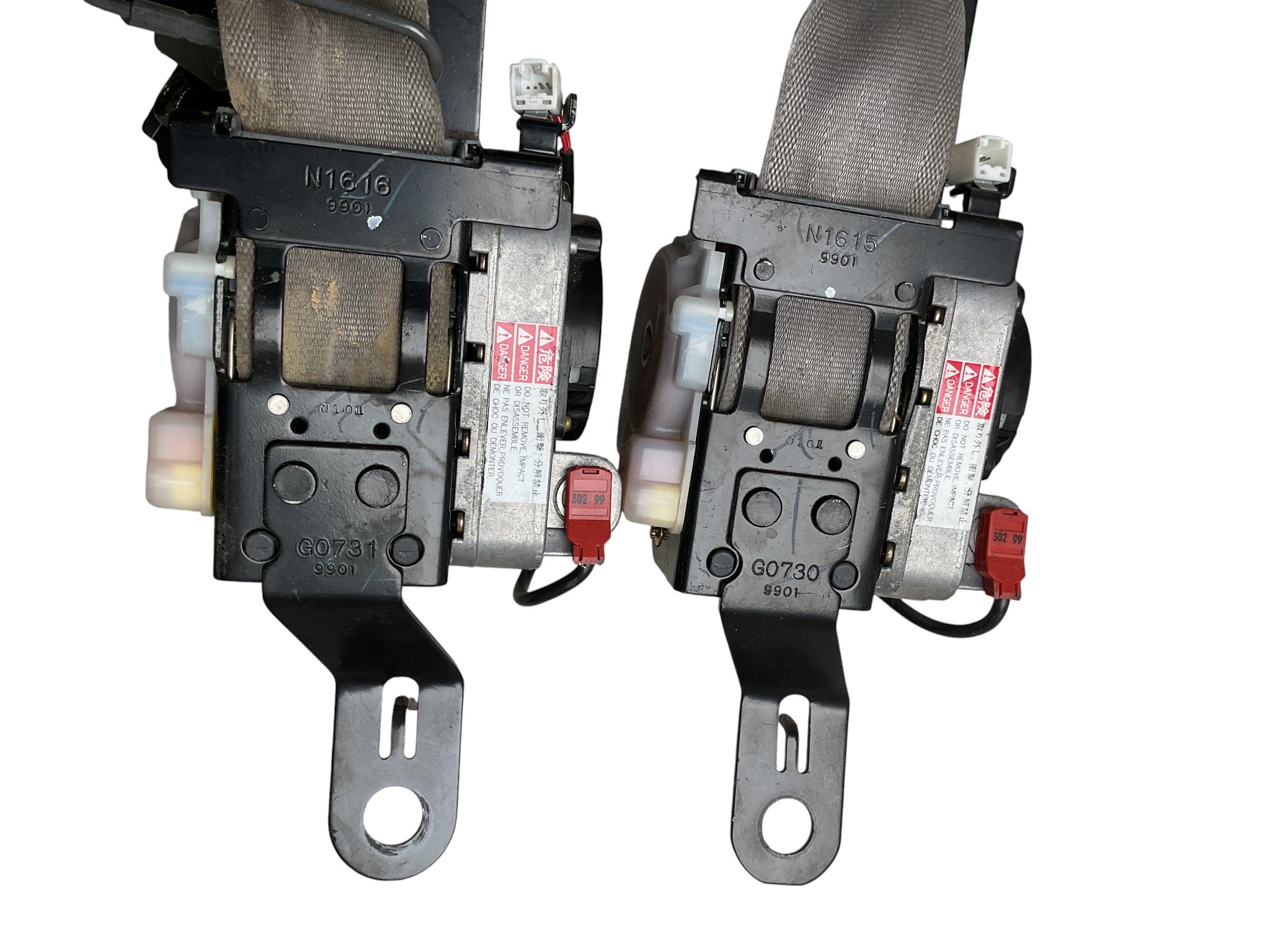 Cinturón seguridad traseros Nissan Patrol GR