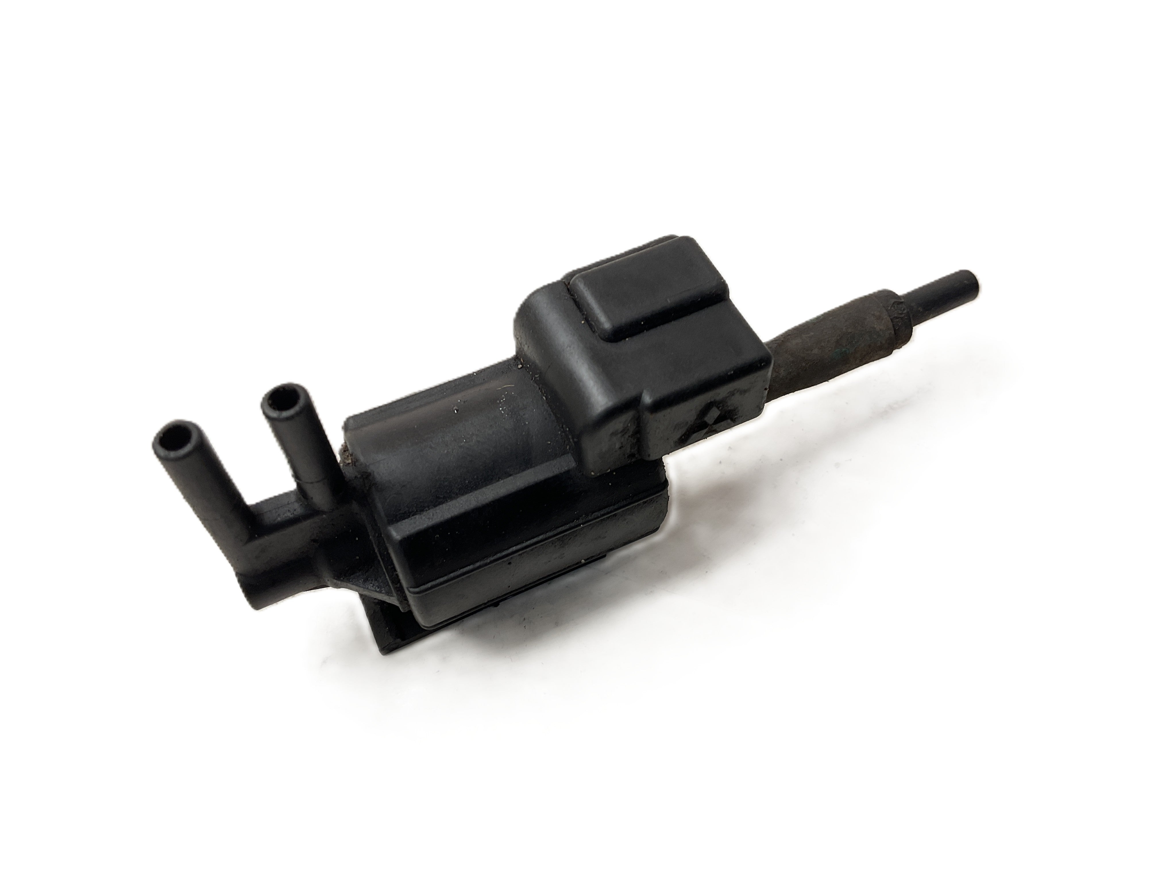 Valvula Vacio Mitsubishi Pajero 99-06