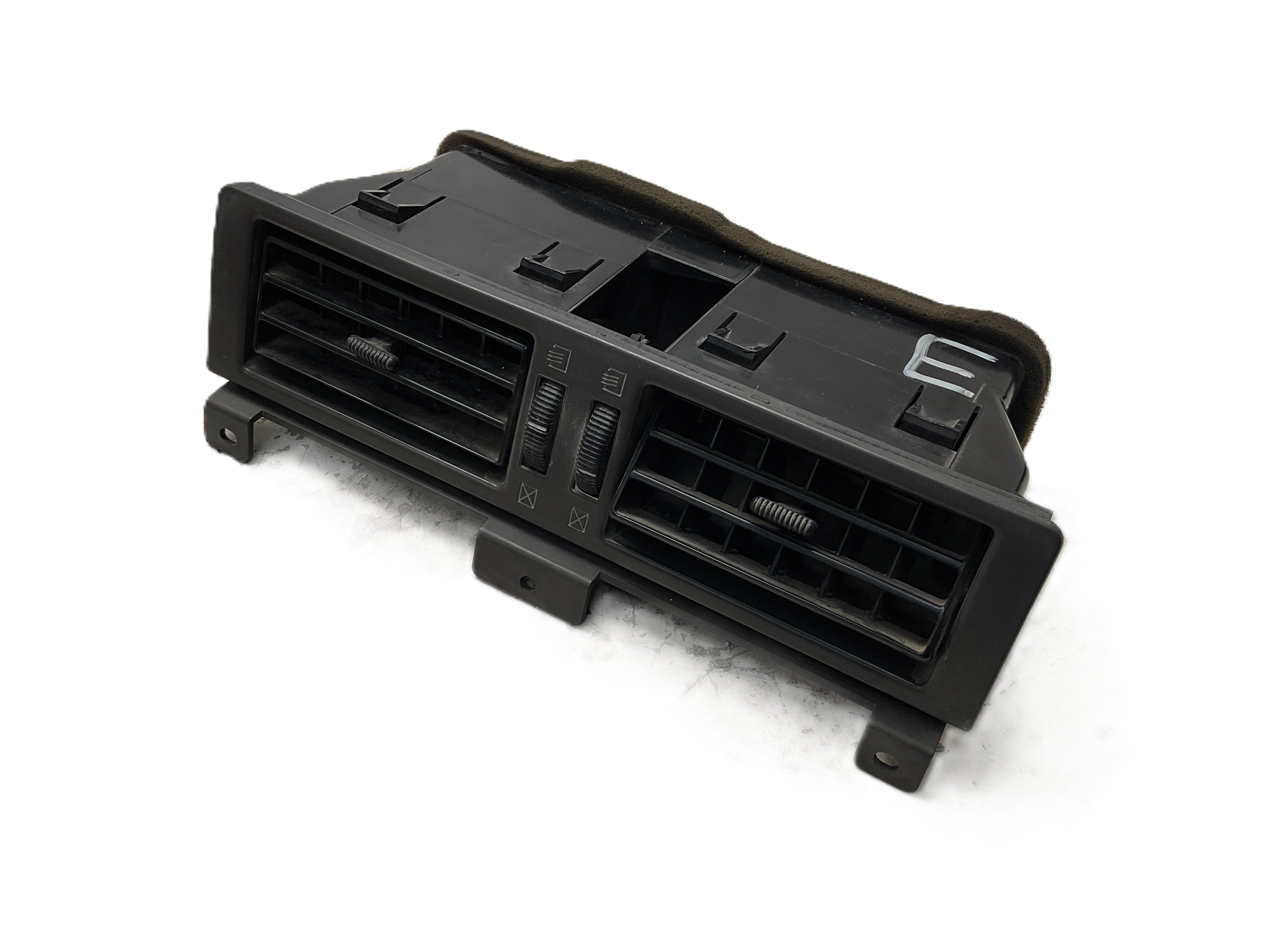 Rejilla ventilacion A/C Nissan 6875023G00