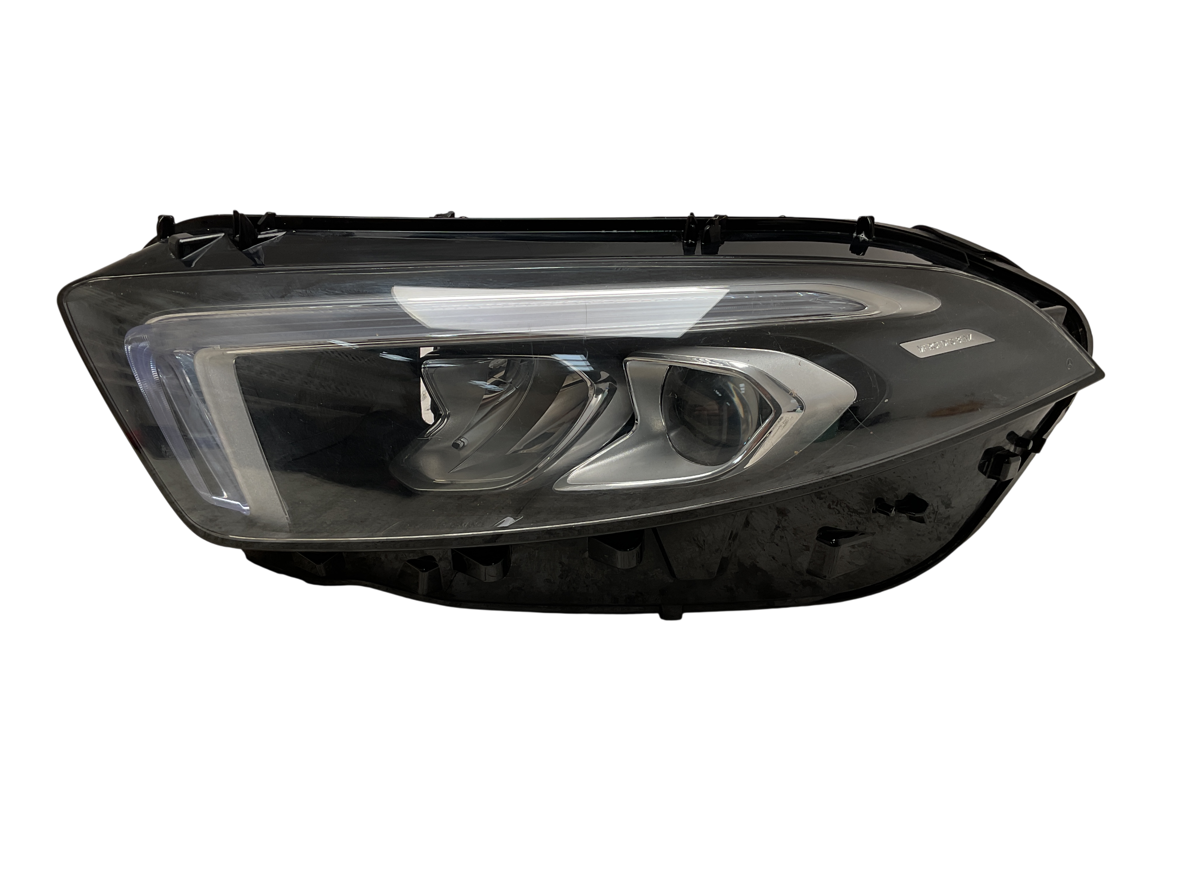 Faro del izq Mercedes A 2018-2026