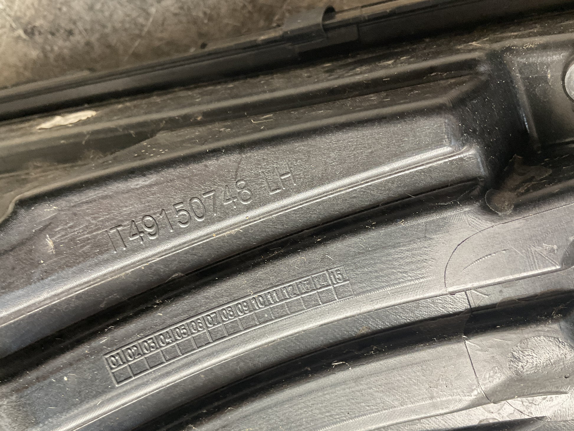 Faro izq Alfa Romeo Stelvio 16-26 - 50559300