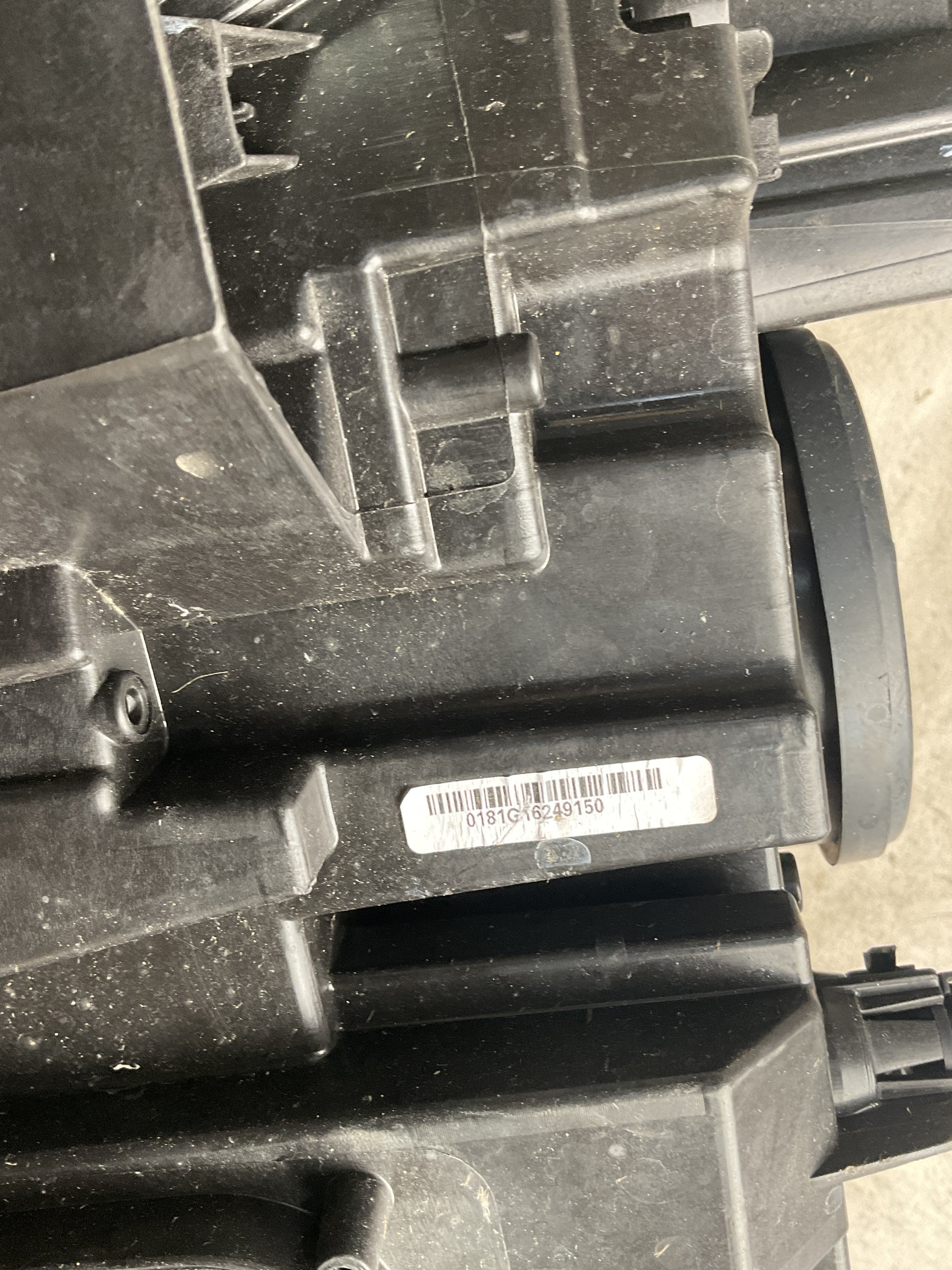 Faro izq Alfa Romeo Stelvio 16-26 - 50559300