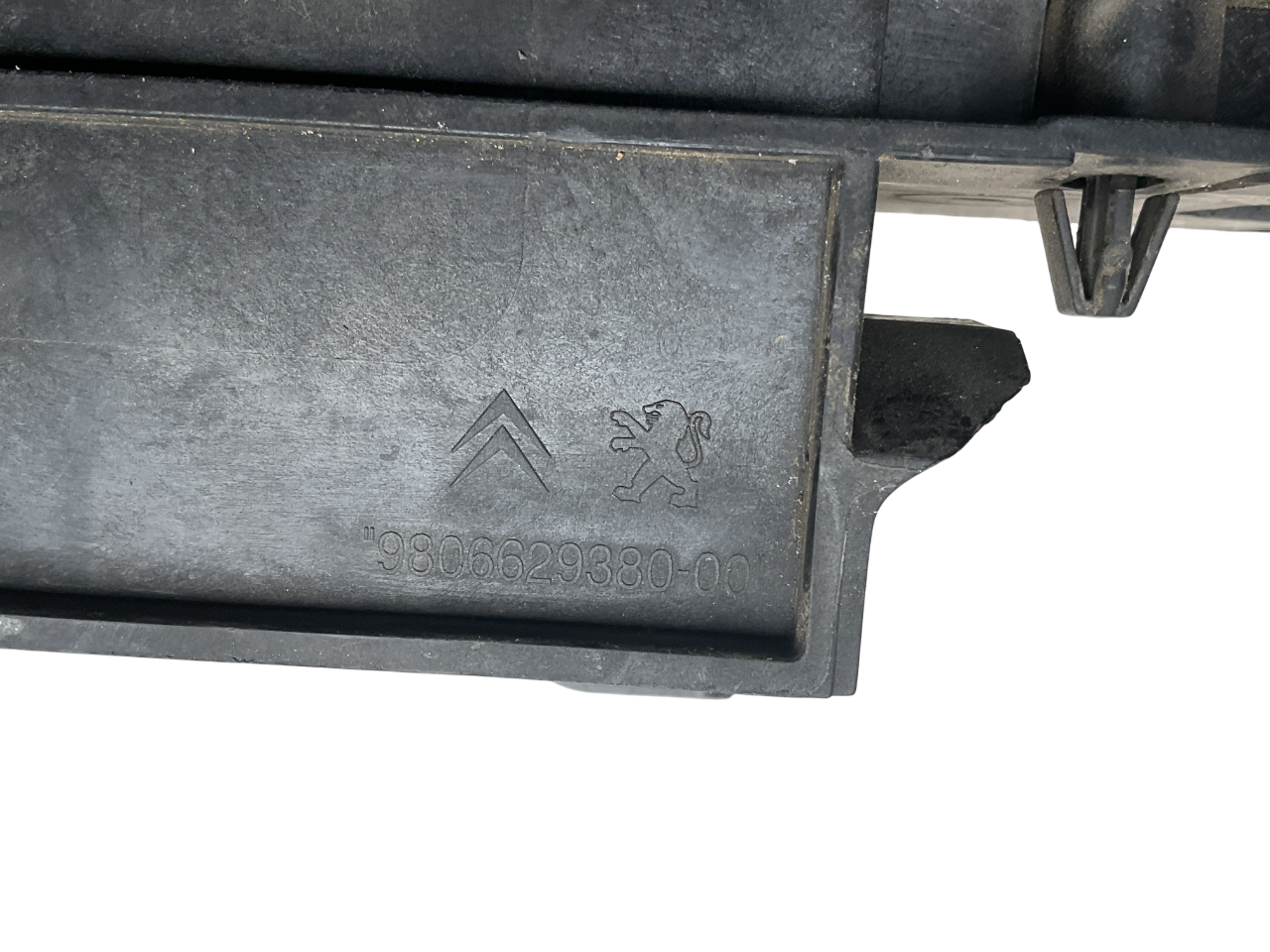 Soporte Radiador Citroen C4 Picasso 13-18 - 9806629380