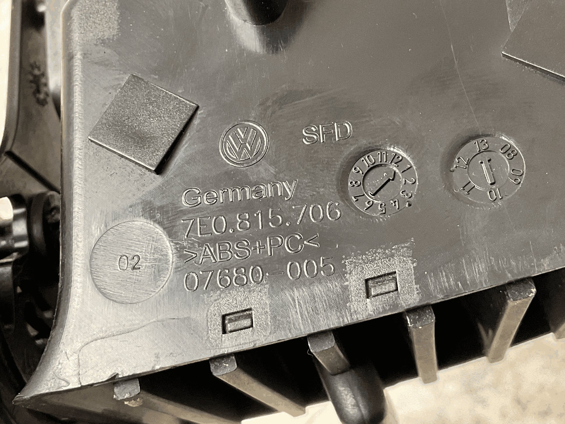 Rejilla centro dcha VW T5 7E0815706E - 7E0815706E