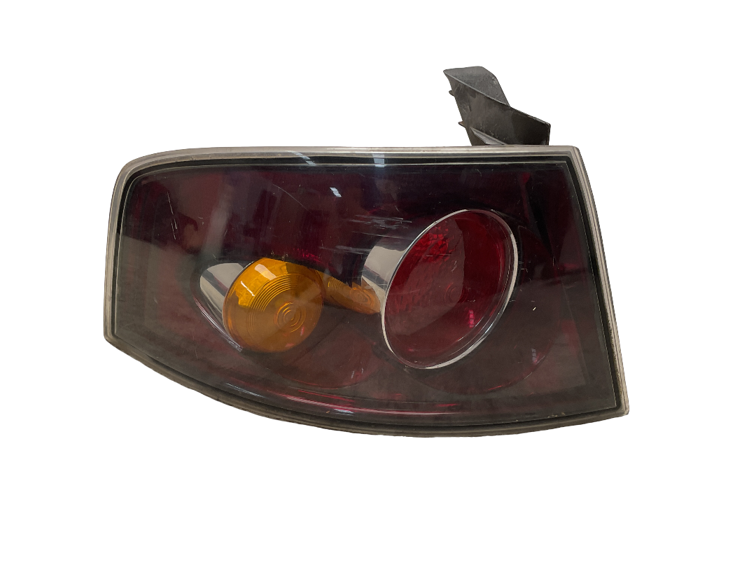 Piloto tras izq ext Seat Ibiza III 02-08