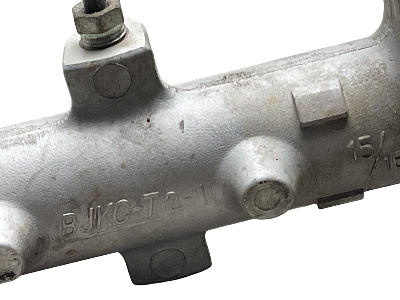 Bomba freno Mitsubishi L200 05-15 - MN102440