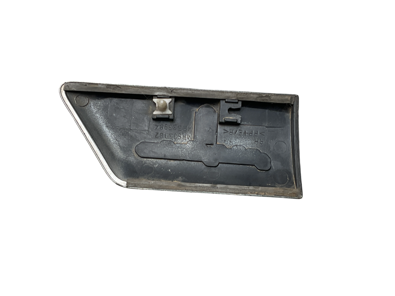 Embellecedor altea del dcha Pinin 98-06 - MR533984