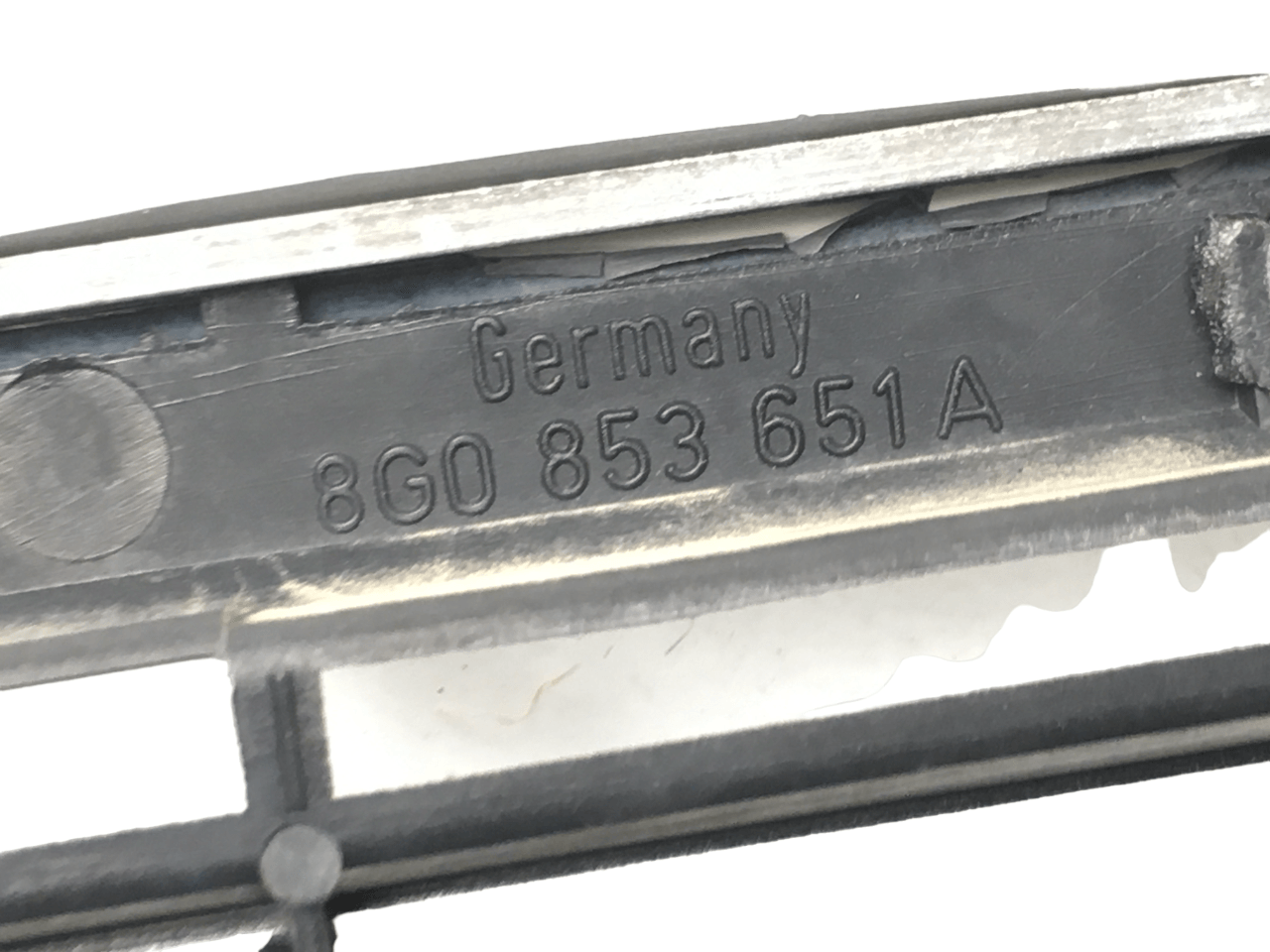 Rejilla delantera para Audi 80 B4 - AutoRR 8G0853651A