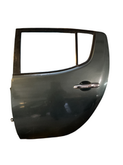 Puerta tra izq Mitsubishi L200 05-15