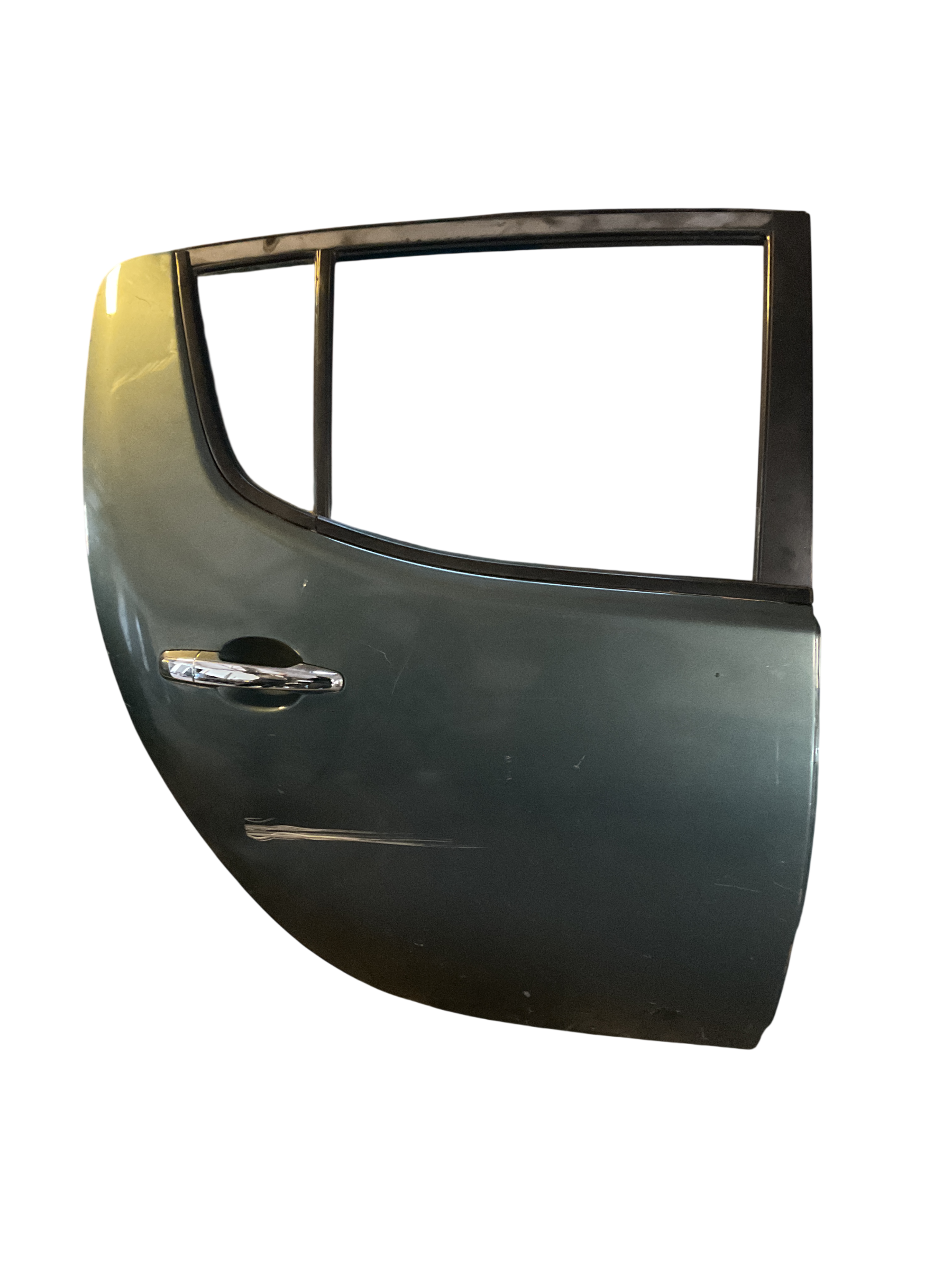 Puerta tra dcha Mitsubishi L200 05-15