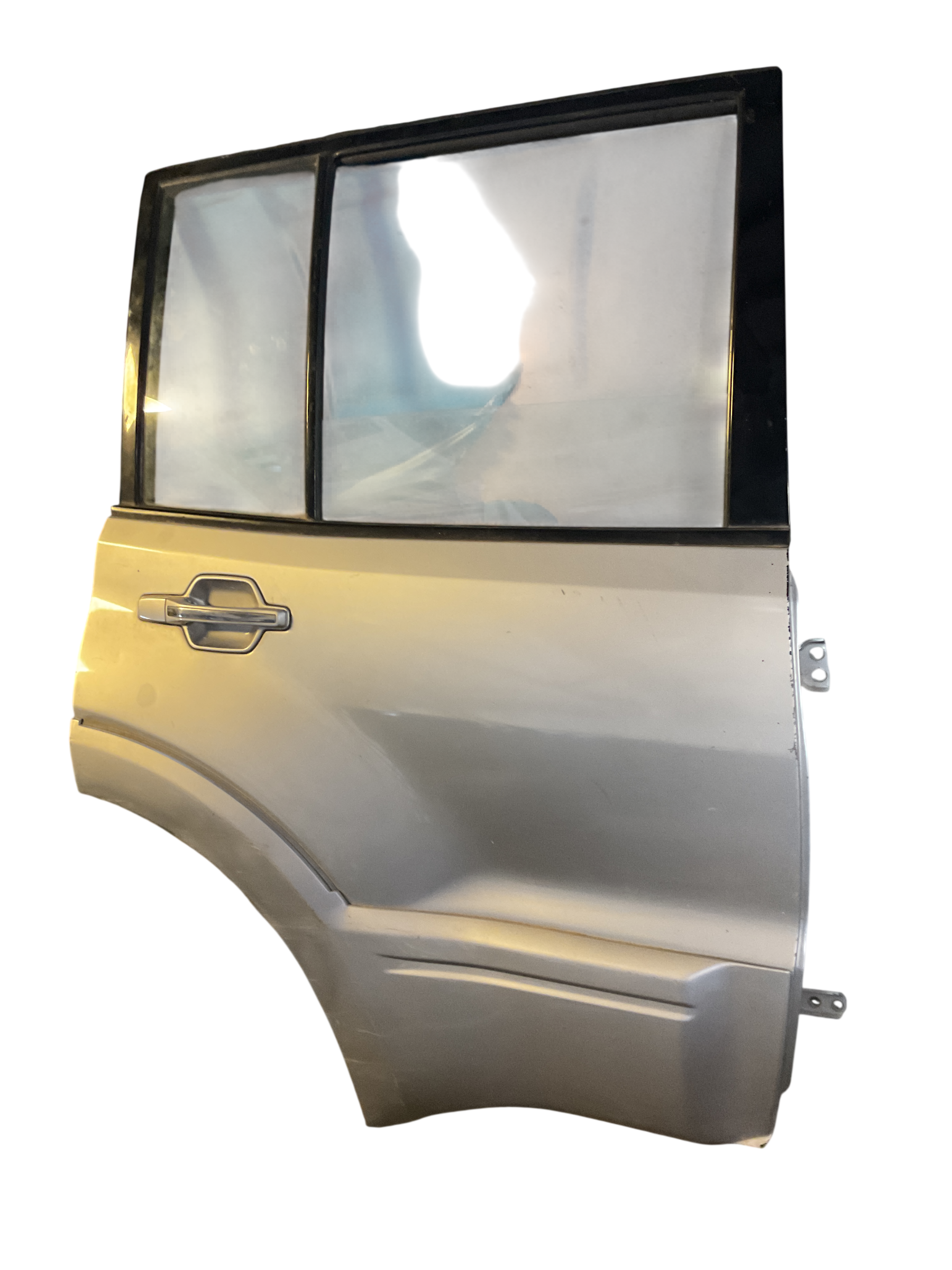Puerta tra dcha Mitsubishi Pajero 99-06