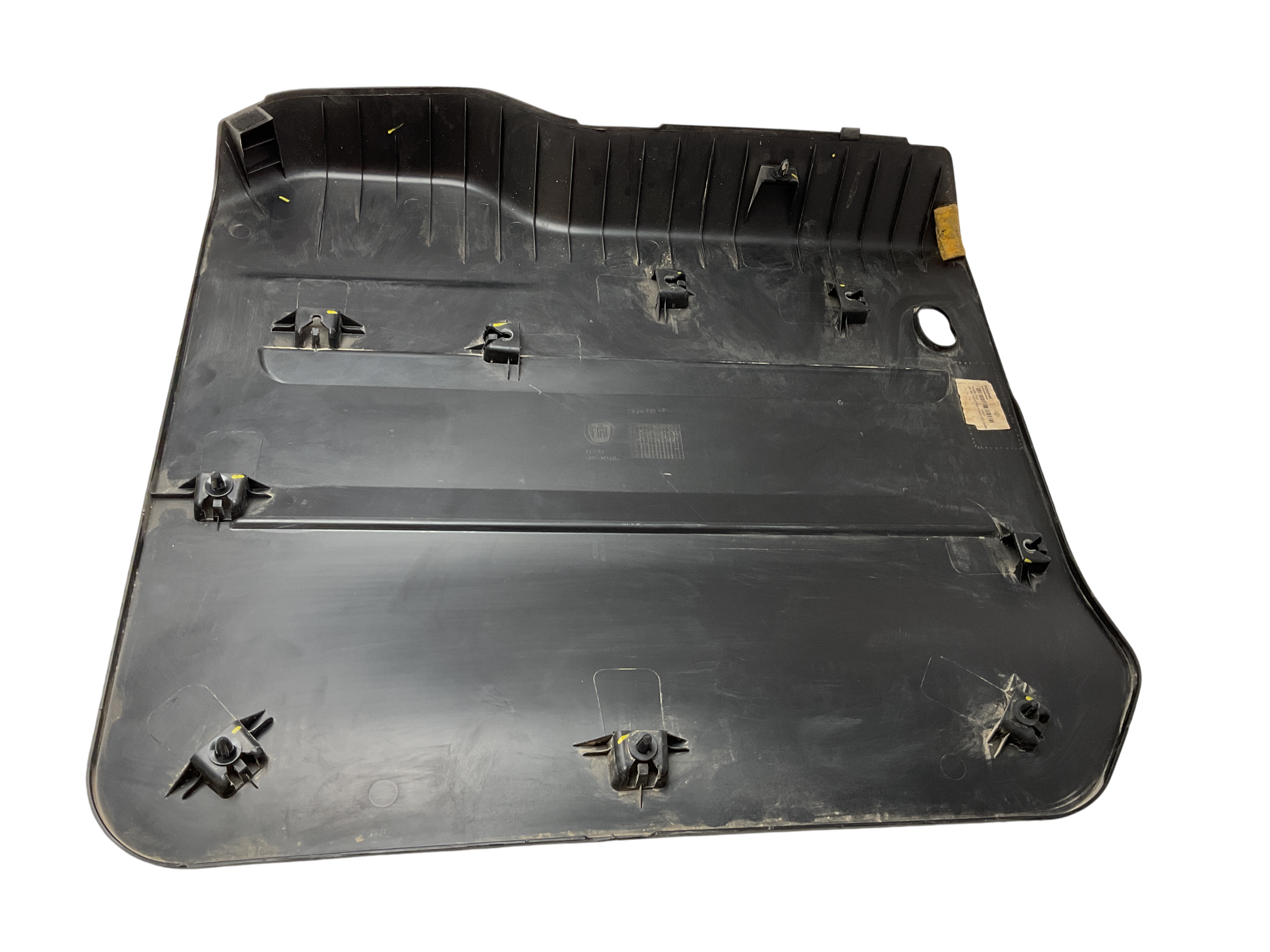 Moldura Porton trasero Fiat Doblo 15-22