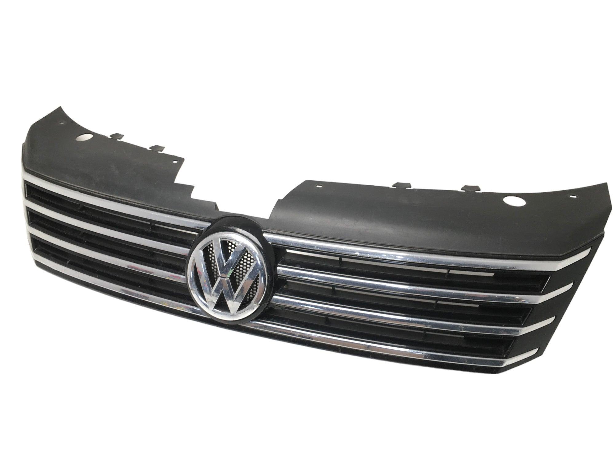 Rejilla radiador VW Passat B7 - AutoRR 3AA853653