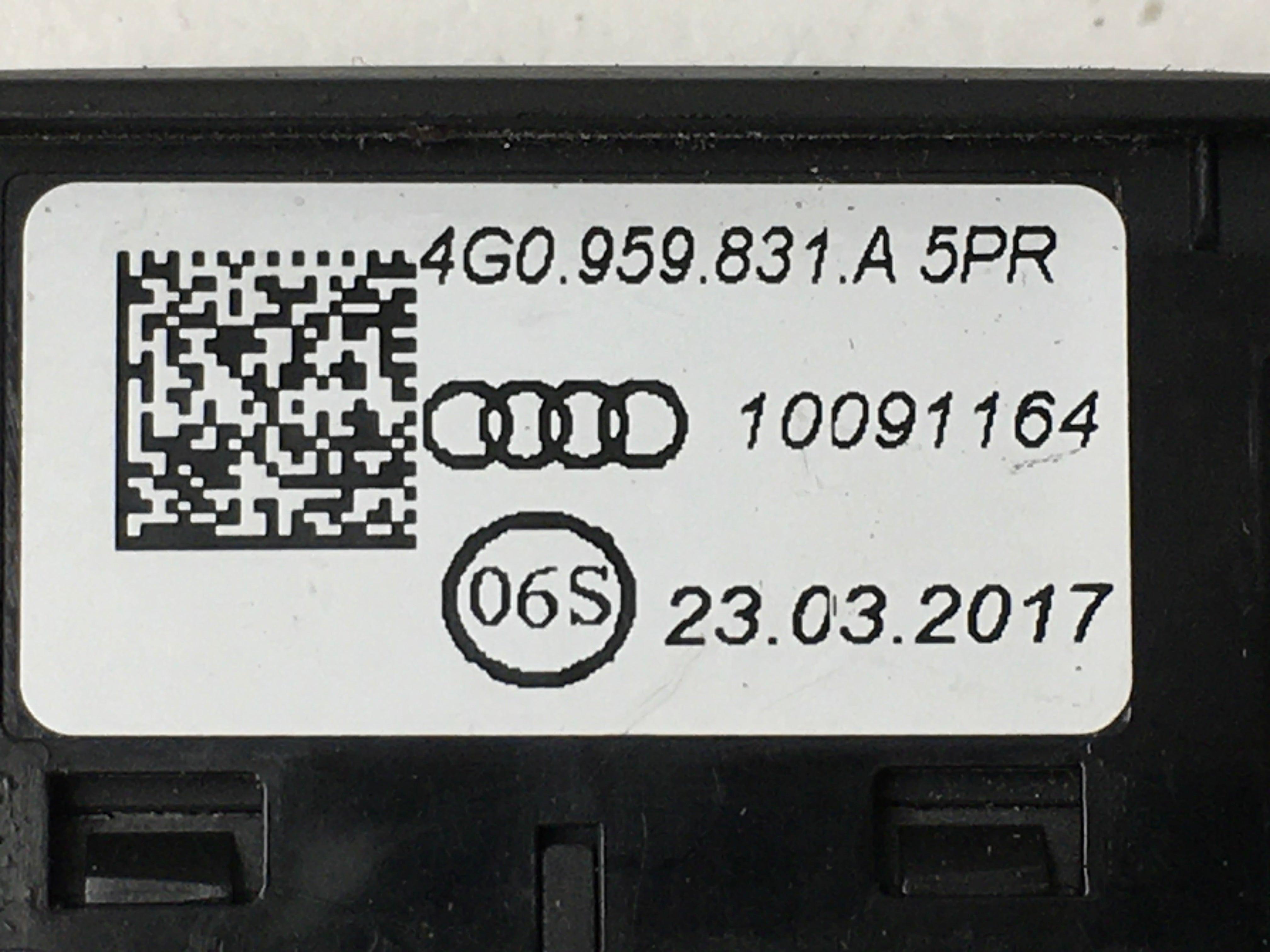 Mando apertura maletero Audi 4G0959831A - AutoRR 4G0959831A