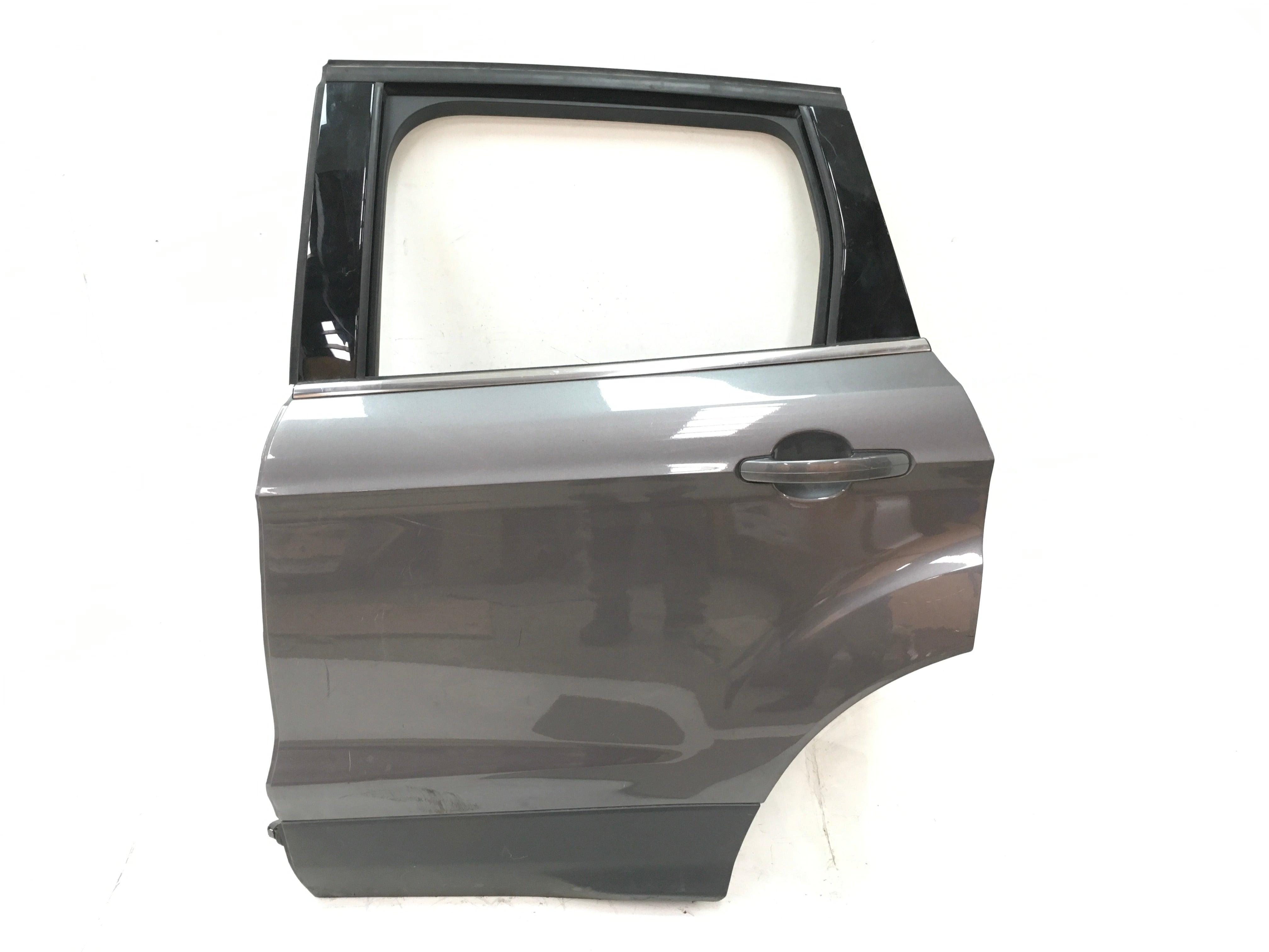 Puerta tra izq Ford Kuga II P8V41S24631AA - AutoRR P8V41S24631AA