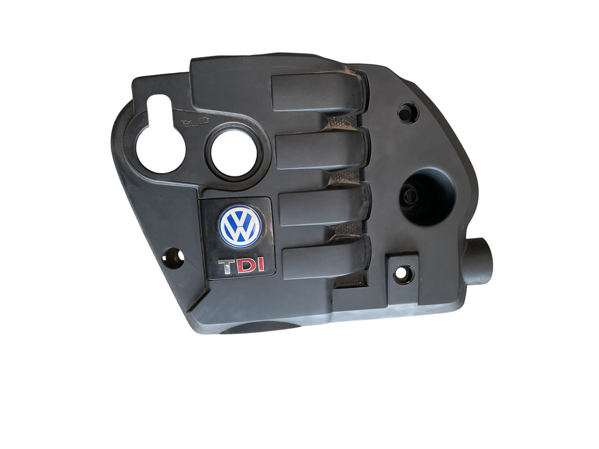 Tapa motor VW Passat B5 00-05 054682AF