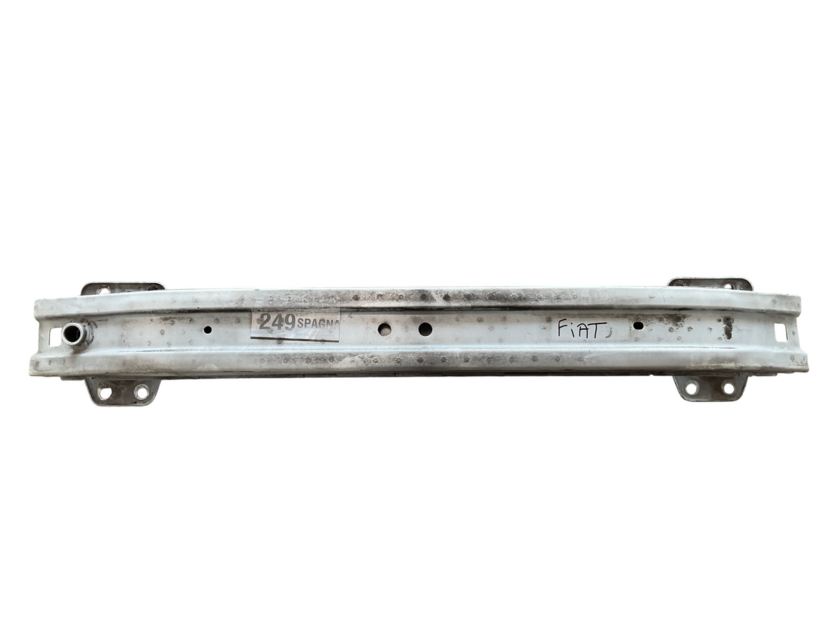Refuerzo paragolpes del Fiat Doblo 10-23