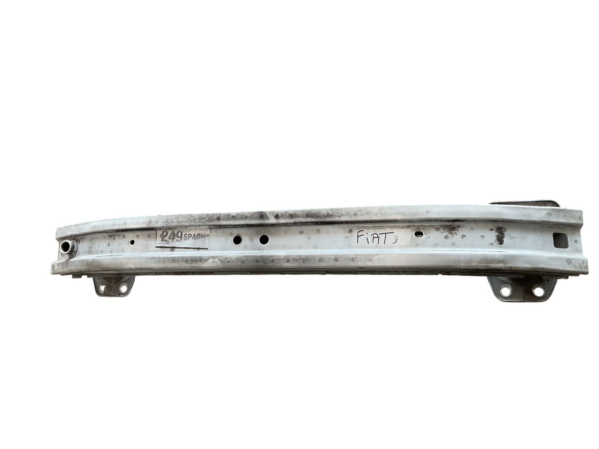 Refuerzo paragolpes del Fiat Doblo 10-23