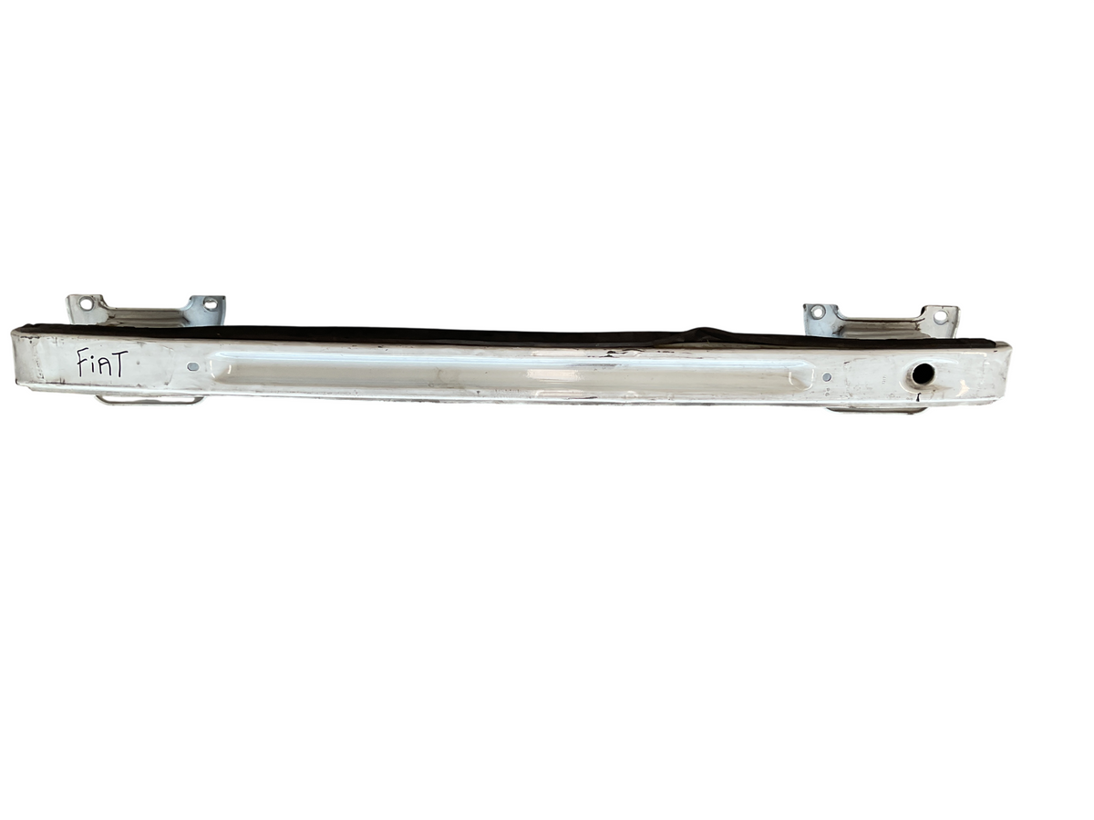 Refuerzo paragolpes tras Fiat Doblo 10-23