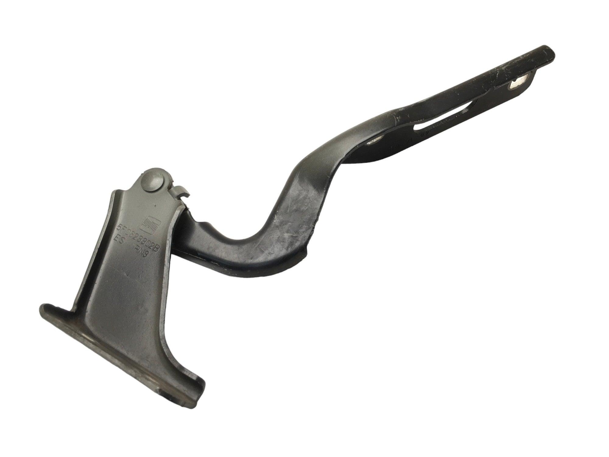 Bisagra dcha Capo Seat Leon II - AutoRR 5F0823302B