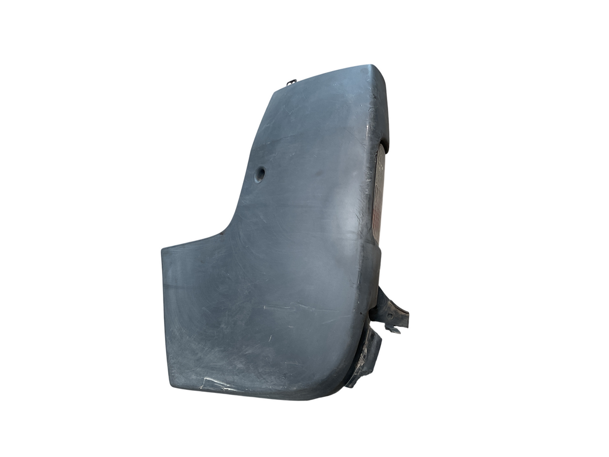 Puntera paragolpes tras izq Renault Trafic II 01-14