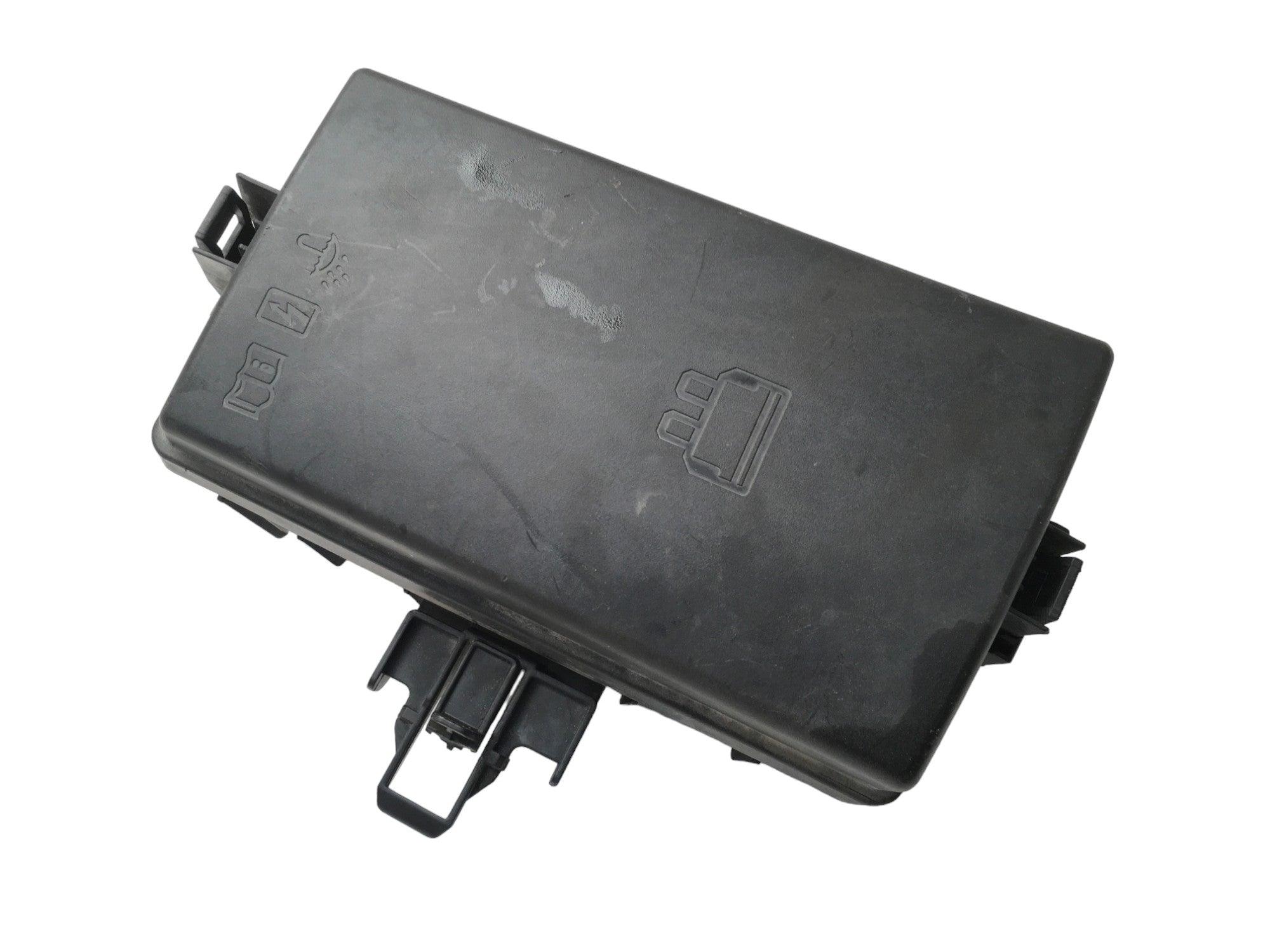 Caja fusibles VW 5Q0907361C - AutoRR 5Q0907361C_