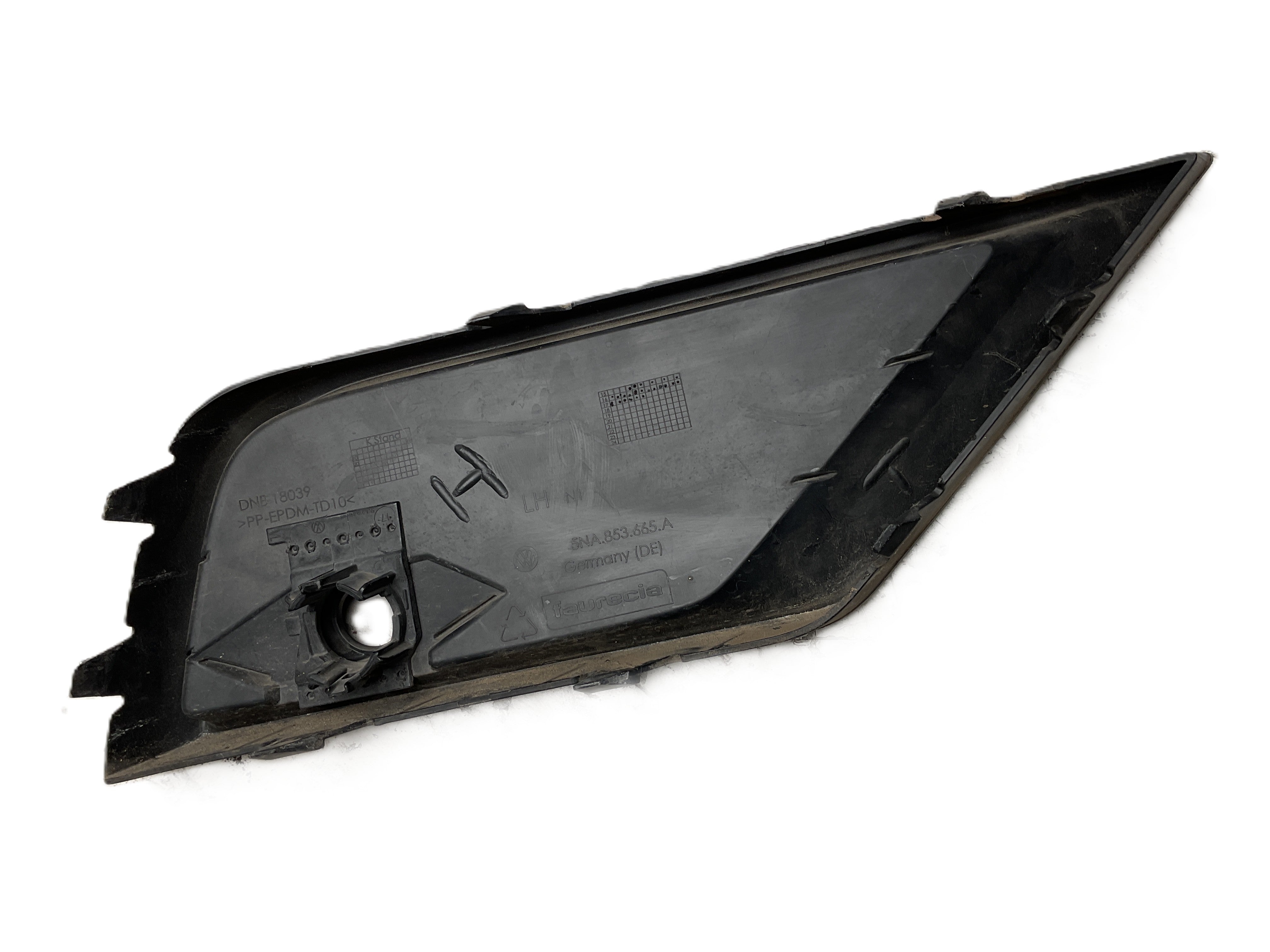 moldura parachoques  Tiguan II del izq 16-23