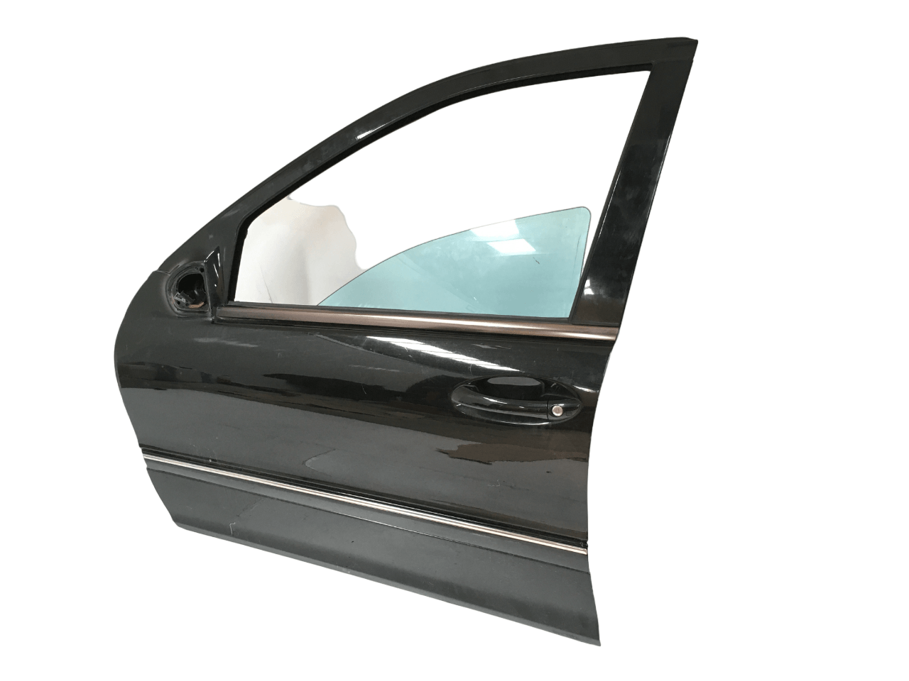 Puerta del izq Mercedes W203 - AutoRR A2037200105