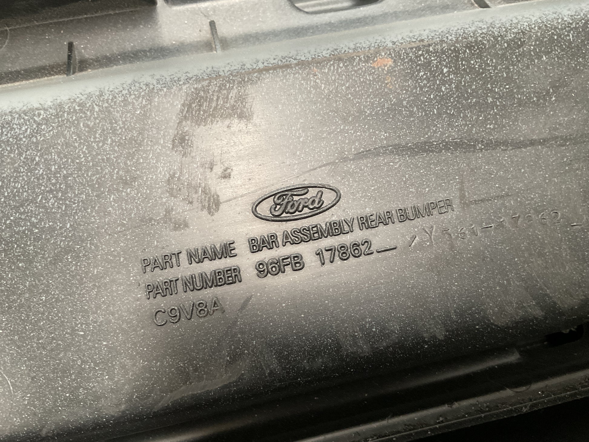 Paragolpes tra Ford Fiesta 99-01
