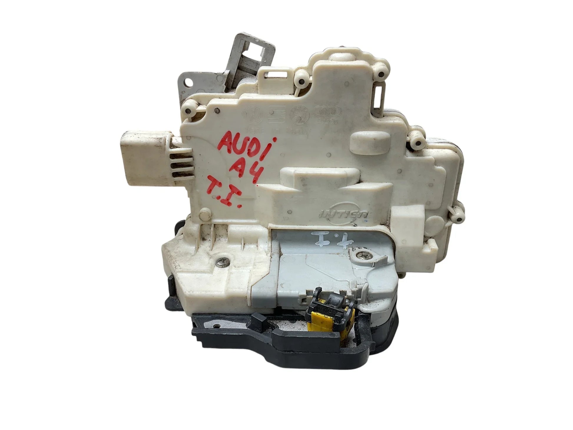 Cerradura tra izq Audi A4 8E Seat Exeo - 8E0839015