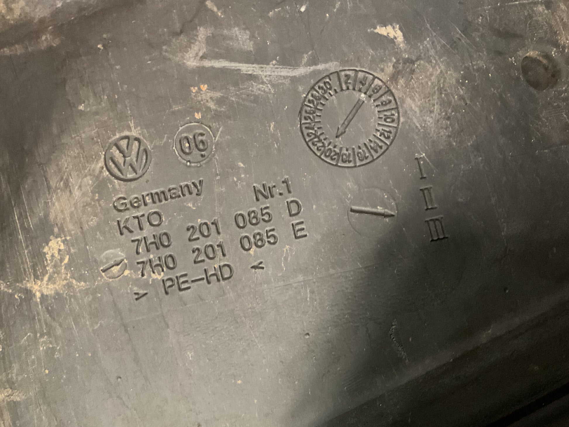 Deposito Combustible VW Transporter 03-15