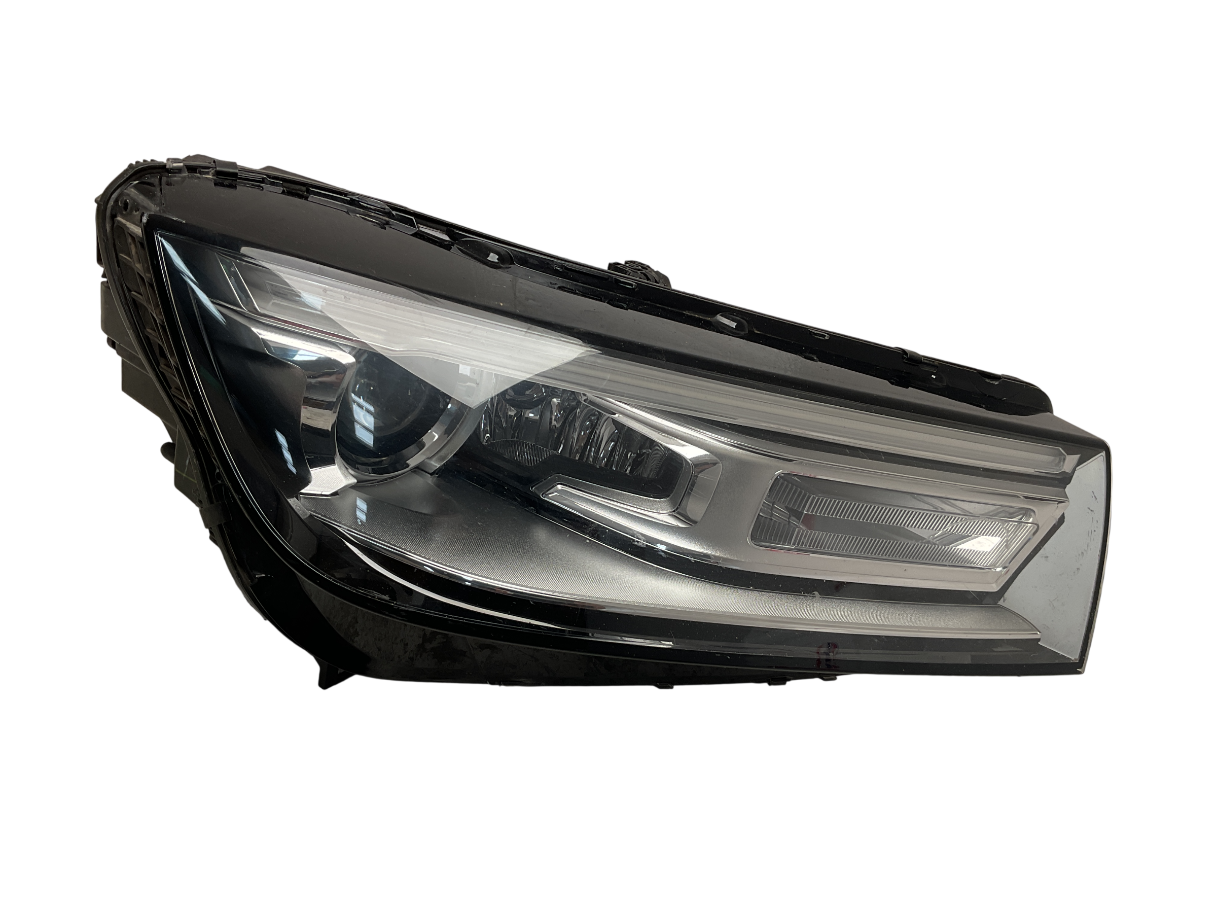 Faro del dcho Audi Q5 FY 2.0TDi