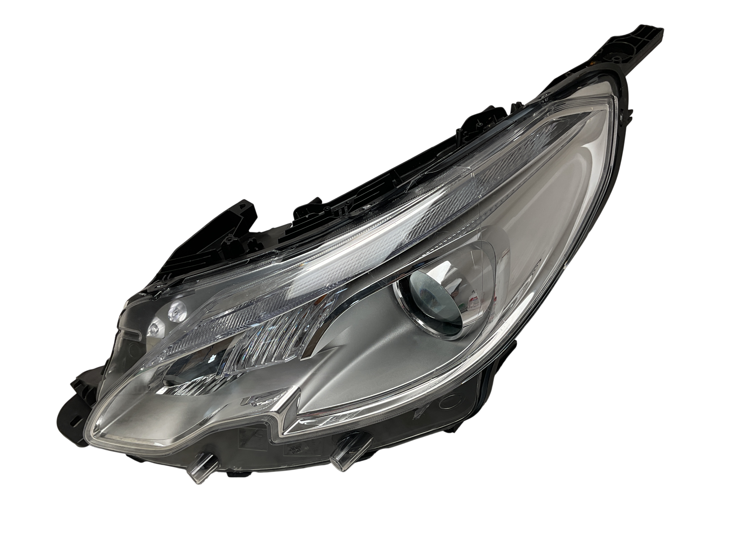 Faro del izq Peugeot 2008 13-20